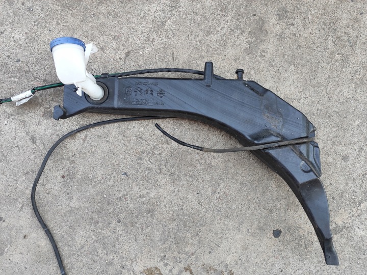 PEUGEOT 308 T9 II RÉSERVOIR RÉSERVOIR LAVE-GLACES 9801927380