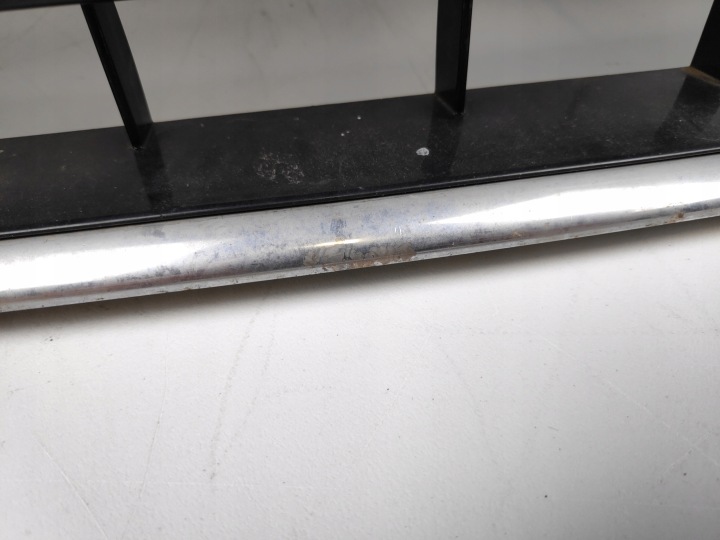 AUDI TT 8J GRILLE CALANDRE PARE-CHOCS RADIATEUR AVANT 8J0853651H