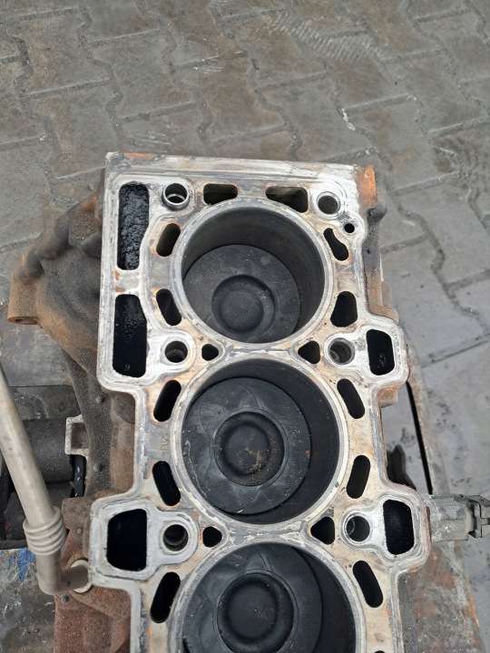 MOTEUR BLOC BAS MOTEUR ARBRE PISTON BIELLE MEGANE III 1.5 DCI K9KF830