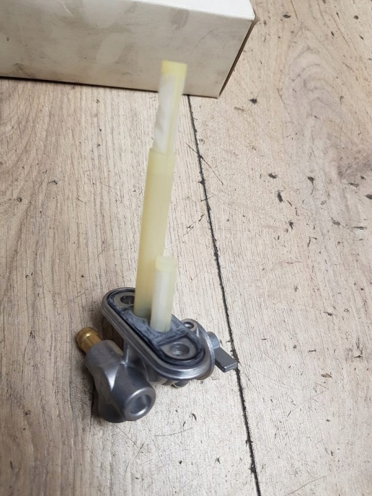 ROBINET CARBURANTS SUZUKI DR650 44300-12D00