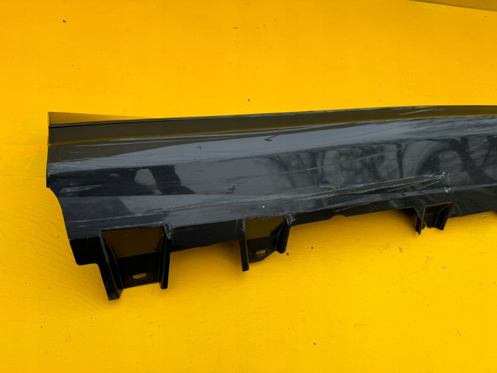 BMW X6 G06 3 III 19R- MOULURE SEUIL DROITE SEUIL DROIT 51778069996