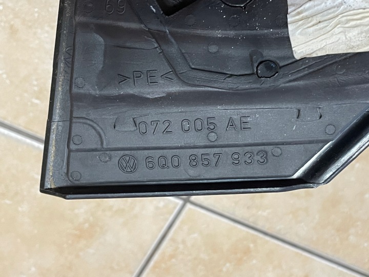 VW POLO 9N RESTYLAGE 05-11 RÉTROVISEUR GAUCHE EKLEKTYCZNE 5PIN OE 6Q0857933