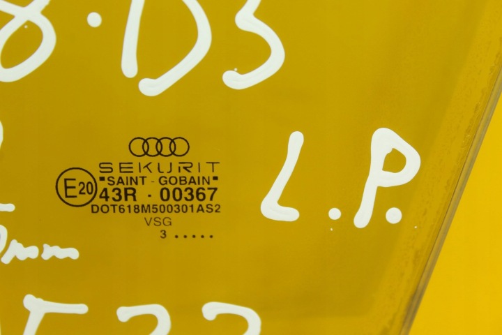 VITRE DE PORTIÈRE GAUCHE PRZD AVANT DOUBLE 5MM AUDI A8 D3 VSG