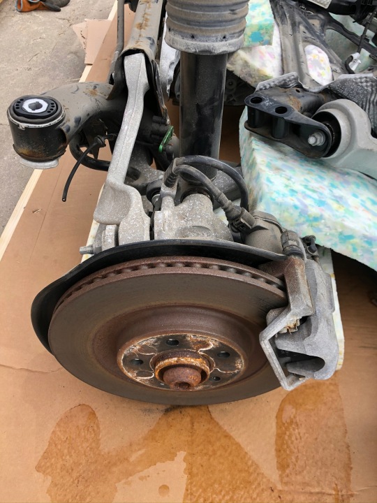 AUDI A8 D4 4H LIFT 3,0 TFSI SUSPENSION ARRIÈRE 56KM