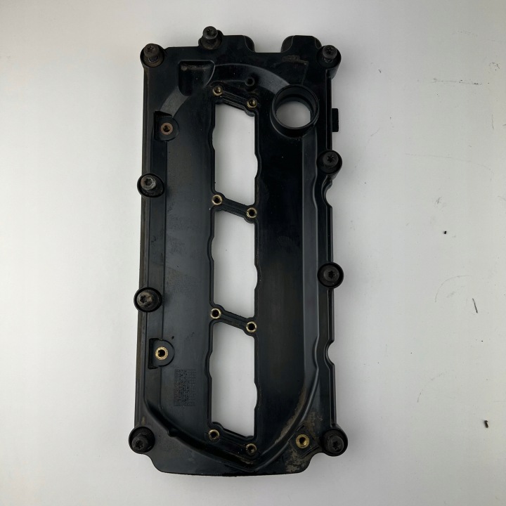 COUVERCLE DE SOUPAPES AUDI Q7 VW TOUAREG V6 3.0 TDI