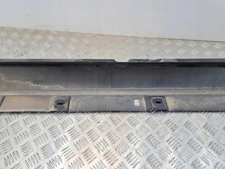 NADKLADKA SEUIL GAUCHE BMW 7 (F01, F02) 7212739 4.4L GASOLINE 300KW 2009