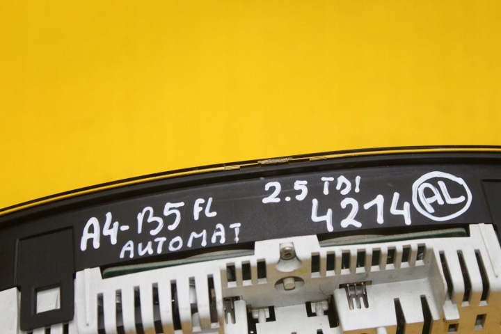 COMPTEUR COMPTEUR A4 B5 RESTYLAGE UNIVERSEL AUTOMATE 8D0920900RX