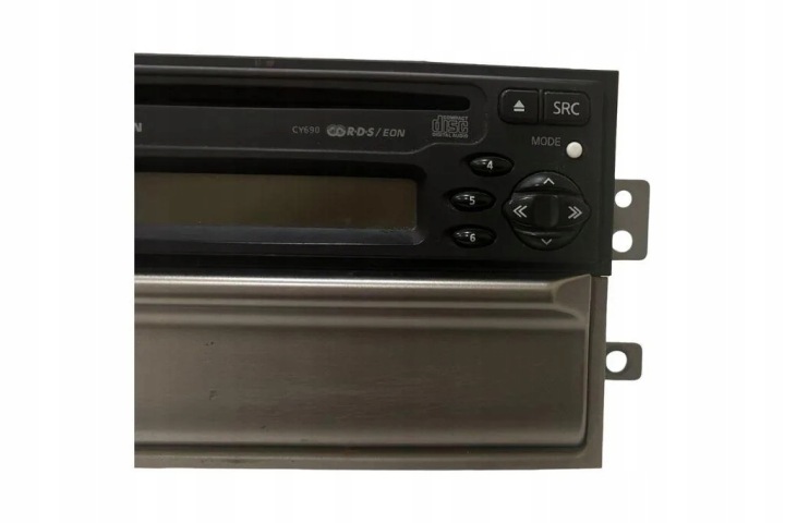 RADIO AVEC NAVIGATION NISSAN X-TRAIL (T30) 28185EQ300 2.5L GASOLINE 121KW 2003