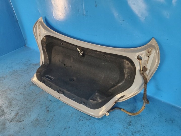 COUVERCLES DE COFFRE ARRIÈRE COMPLÈTE INFINITI G25/G35/G37/Q40 06-14