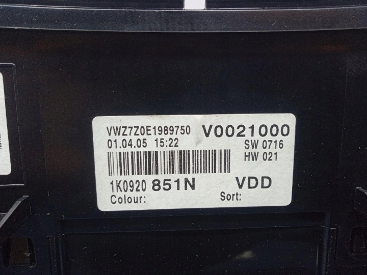 VW GOLF V 03-09 1.6 102KM COMPTEUR TABLEAU DE BORD 1K0920851N