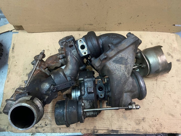 MERCEDES TURBO TURBINE TURBOCOMPRESSEUR A6510904180 A6510902880