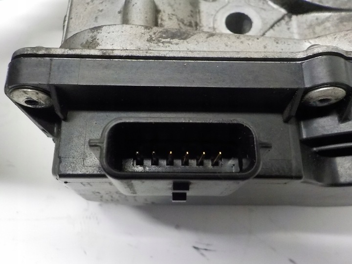 RENAULT CLIO III PAPILLON DES GAZ 8200578645 8200570865B