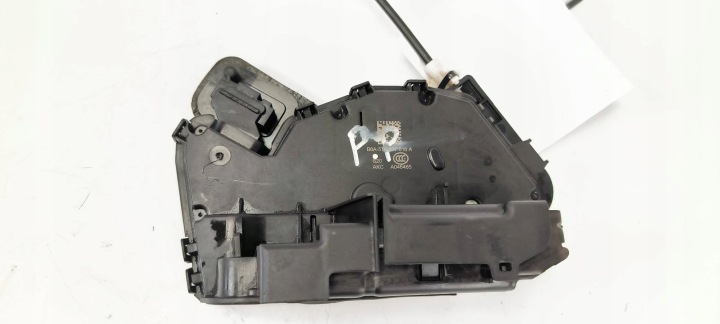 SERRURE DE PORTE PP 45840180 SKODA OCTAVIA III