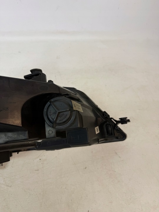 SEAT LEON III PROJECTEUR GAUCHE PHARE AVANT LED EUROPE 5F1941007B