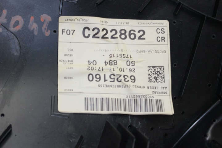 BMW 07 CAPUCHONS ARRIÈRE BANQUETTES ARRIÈRE 1747003 1747002