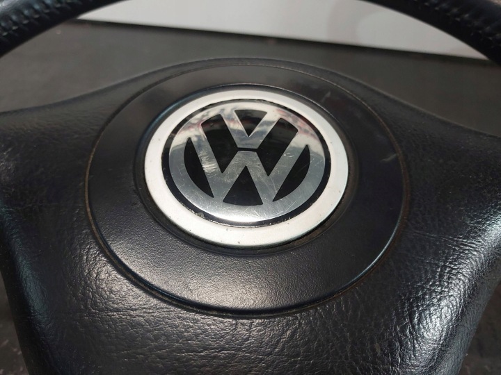 VW VOLANT À TROIS BRAS CUIR 3B0419091AN
