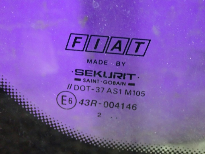 FIAT STILO 01-10 UNIVERSEL 182B6000 PARE-BRISE AVANT AVANT