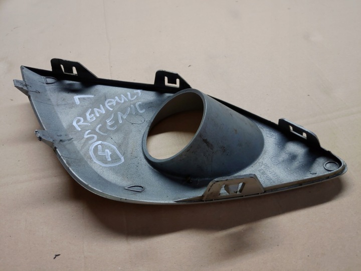 GRILLE GAUCHE PHARES ANTIBROUILLARD PARE-CHOCS RENAULT GRAND SCENIC III