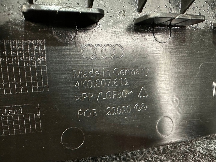 AUDI A6 C8 PROTECTION PLAQUE SOUS PARE-CHOCS 4K0807611B