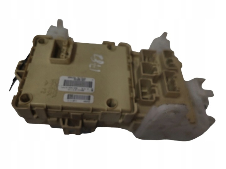 BOÎTE FUSIBLES TOYOTA COROLLA VERSO E121 892210F030