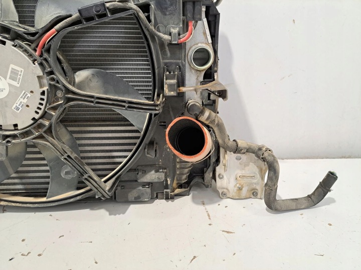 ENSEMBLE RADIATEURS BMW 5 GT F07 8615426
