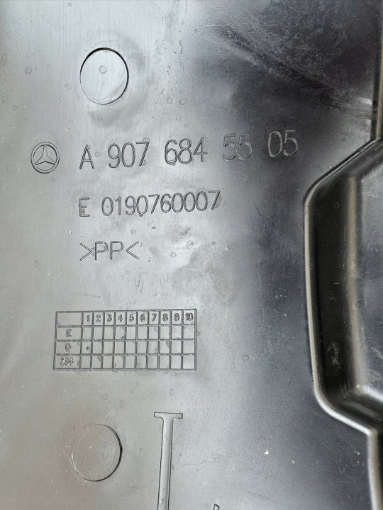 MERCEDES SPRINTER W907 18R- PASSAGE DE ROUE GAUCHE AVANT GAUCHE AVANT A9076845505