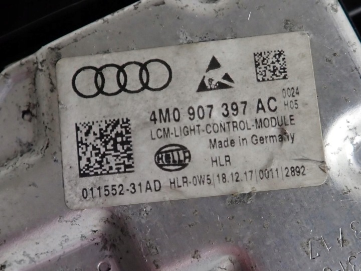 PHARE GAUCHE AVANT COMPLET LED EUROPE 8W0941033 AUDI A4 B9 18R