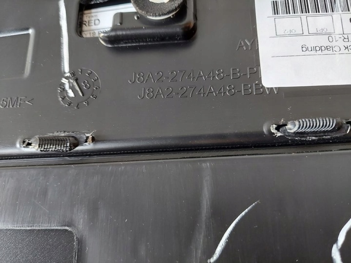 VELAR L560 MOULURE PORTES DROITE ARRIÈRE ARRIÈRE NEUF OE