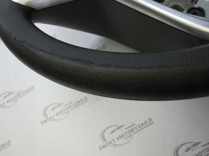 OPEL MERIVA B 13R VOLANT 13351023 49899212