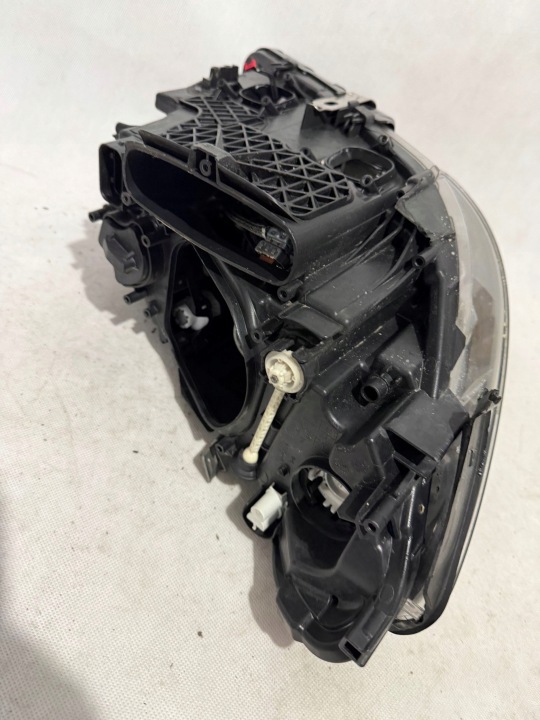PROJECTEUR BMW 5 F10 F11 0110872100851747