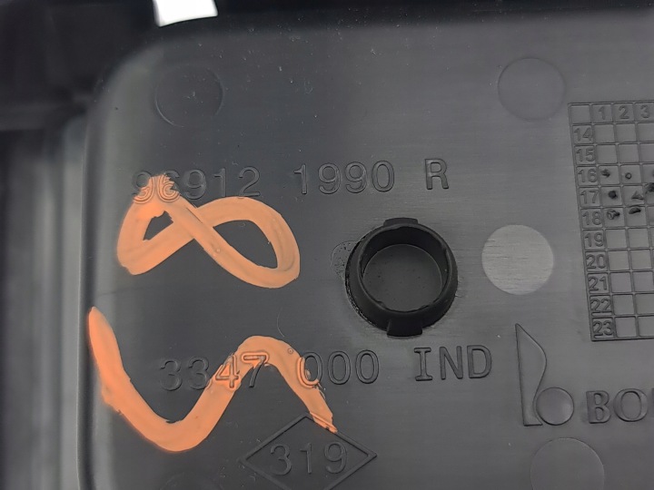 RENAULT MEGANE IV 2018 BOÎTE À GANTS ÉTAGÈRES