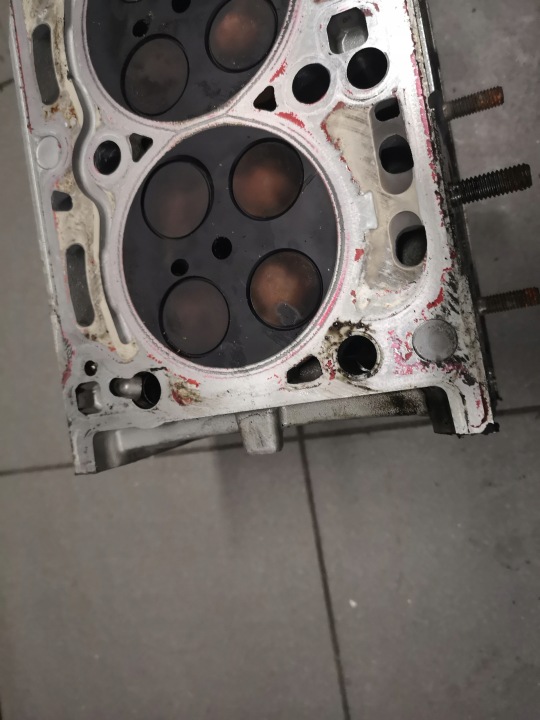 CULASSE DROITE AUDI VW 3.0 TDI CRT 0594BP