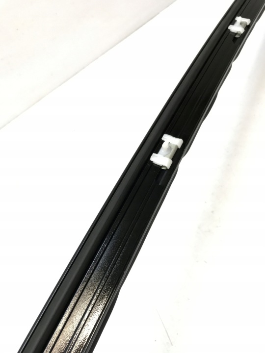 MOULURE PORTES DROIT AVANT BMW I4 G26 5A5C0B2