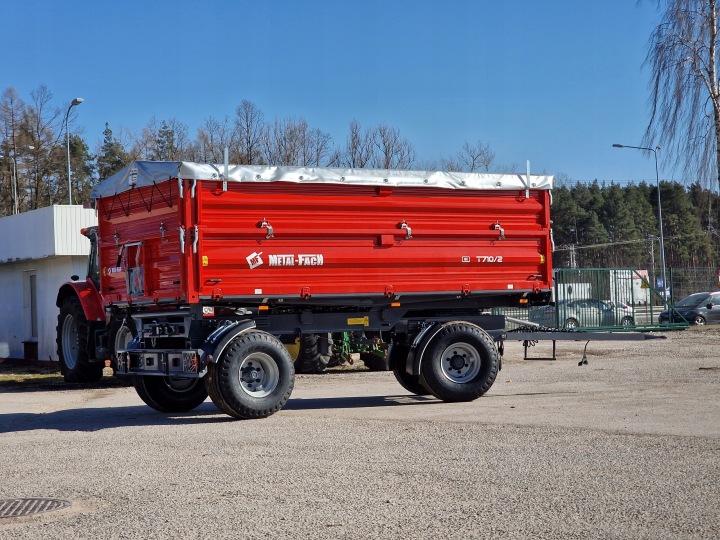 REMORQUE ROLNICZA METAL-FACH 8 TON T710/2 DWUOSIOWA