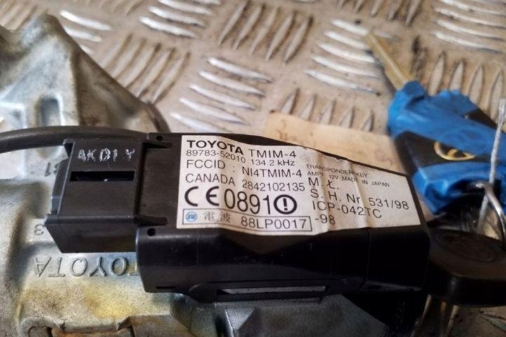 CONTACTEUR D'ALLUMAGE TOYOTA RAV 4 II (_A2_) 2842102135 2.0L GASOLINE 110KW 2004