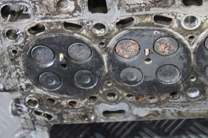CULASSE SOUPAPES R9MA500 110422959R MERCEDES C-KLASA W205 SB 1,6 CDI