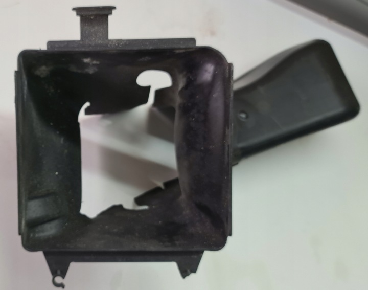 AUDI TT 8N GUIDE D'AIR 8N0117336A