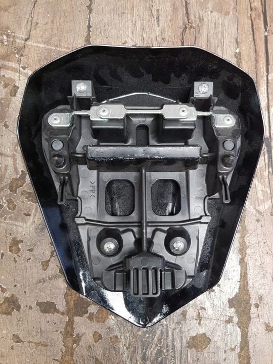 YAMAHA YZF R6 RJ03 (98-02) REVÊTEMENT SIÈGES PASSAGER