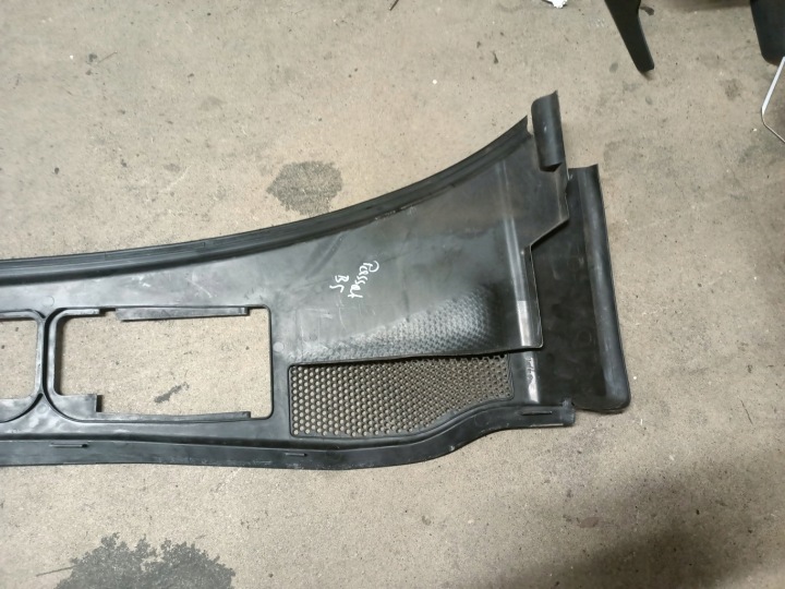 DOUBLURE DE PASSAGE DE ROUE PROTECTION VW PASSAT B5 RESTYLAGE 3B1819417D