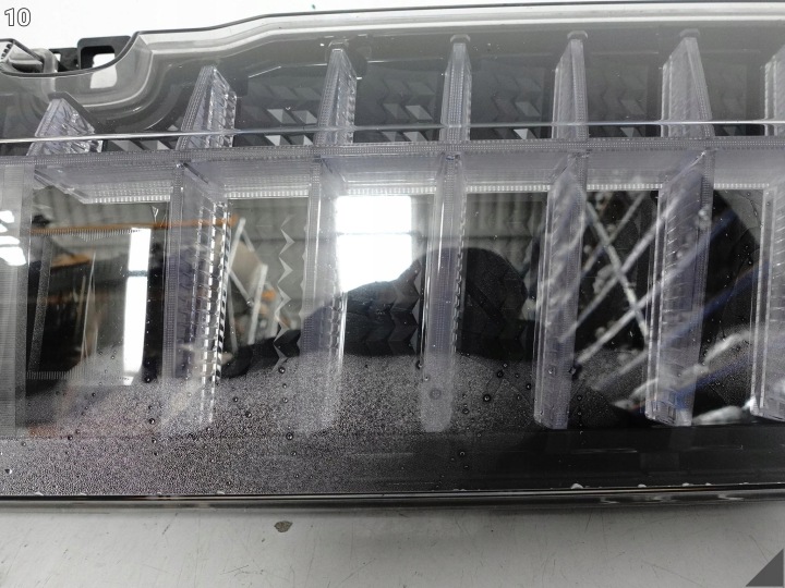 SKODA ENYAQ IV 5LA 20-25 GRILLE CALANDRE DANS ZDRZAK LED CRYSTAL FACE AVANT