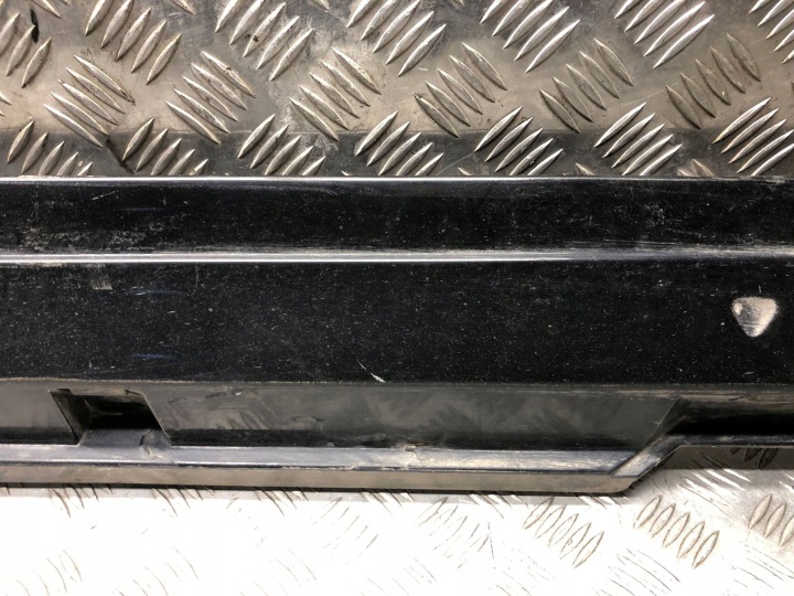 MOULURE SEUIL SEUIL GAUCHE VW PASSAT CC AVANT RESTYLAGE