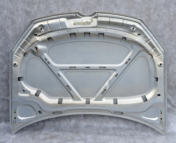 CAPOT COUVERCLE MOTEUR VW GOLF VI 5K0823155