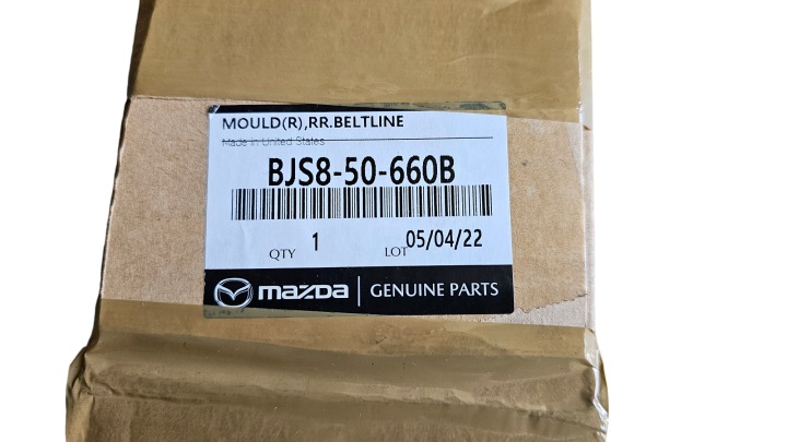 MOULURE CHROME PORTES RACLOIR DROITE MAZDA 3 III BJS8-50640B BJS8-50660B