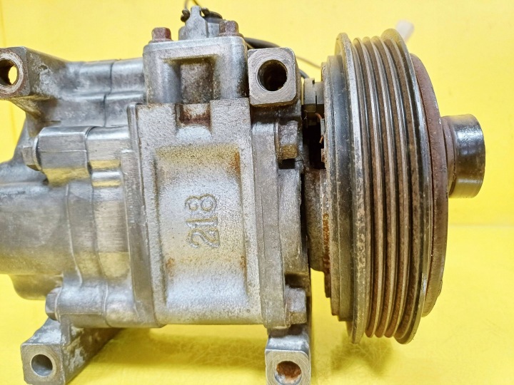 COMPRESSEUR DE CLIMATISATION MAZDA DEMIO 1.3 ESSENCE NR91