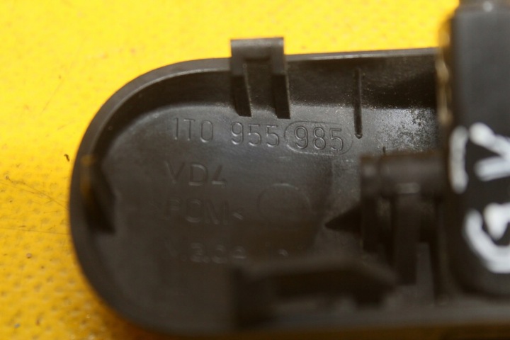 BUSE LAVE-GLACES AVANT GOLF V A3 8P 1T0955985