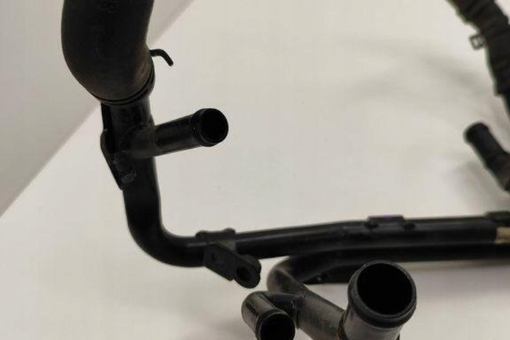 TUYAU REFROIDISSEMENT AUDI 04L122157BQ 2.0L DIESEL 2015