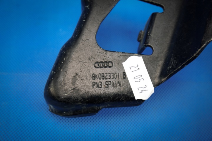 CHARNIÈRE CAPOTS AVANT GAUCHE AUDI A4 S4 8K 8K0823301B