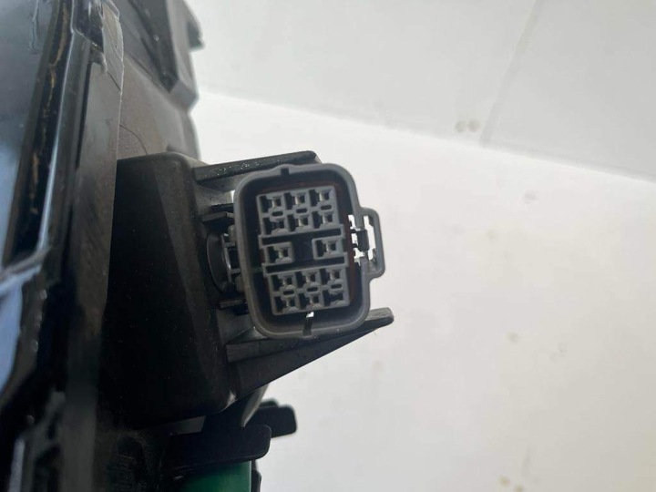 MAZDA CX30 PHARE GAUCHE AVANT COMPLET LED DGJ1-51040