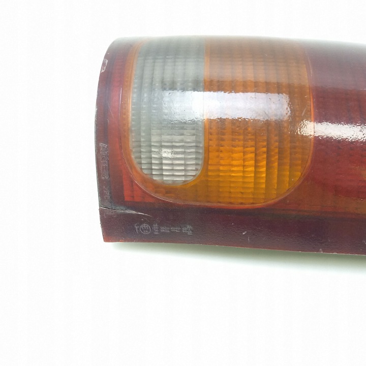 1999 CHEVROLET TAHOE PHARE ARRIÈRE