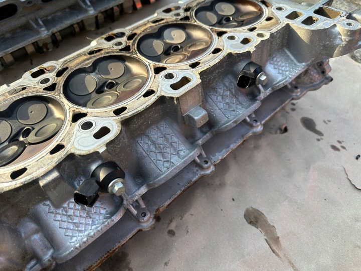 JPLA6090CA DROITE CULASSE AJ133 RANGE ROVER JAGUAR 550PS 508 X351 L405